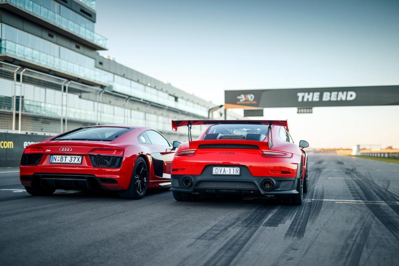 Rydges Pit Lane 4*