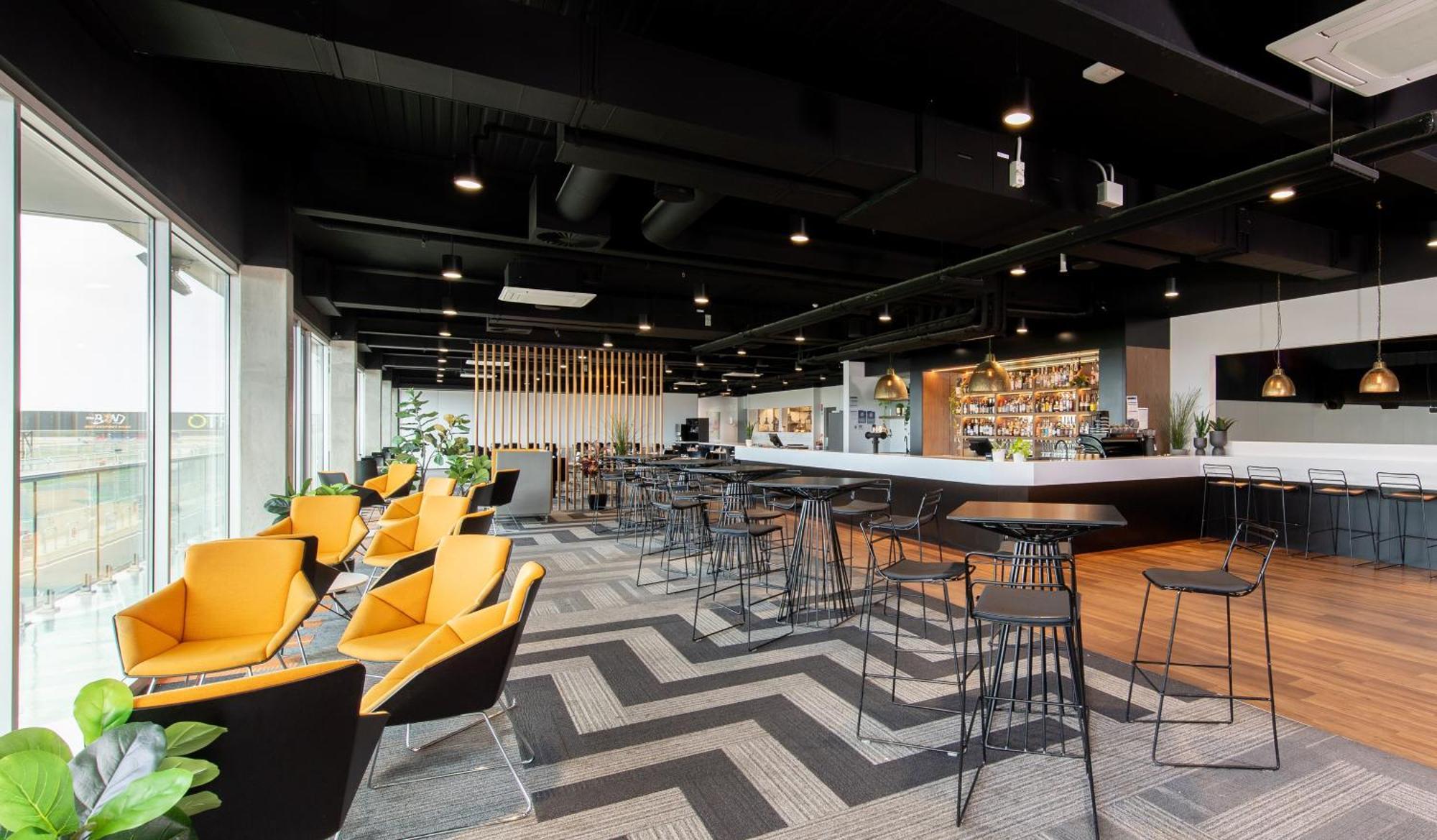 Hotel Rydges Pit Lane