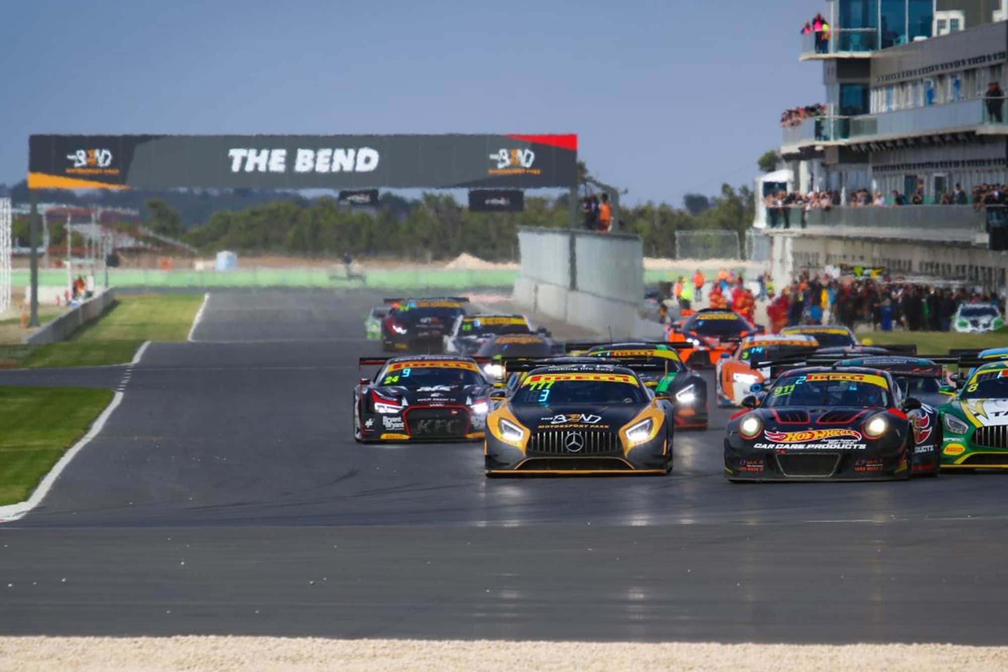 Rydges Pit Lane